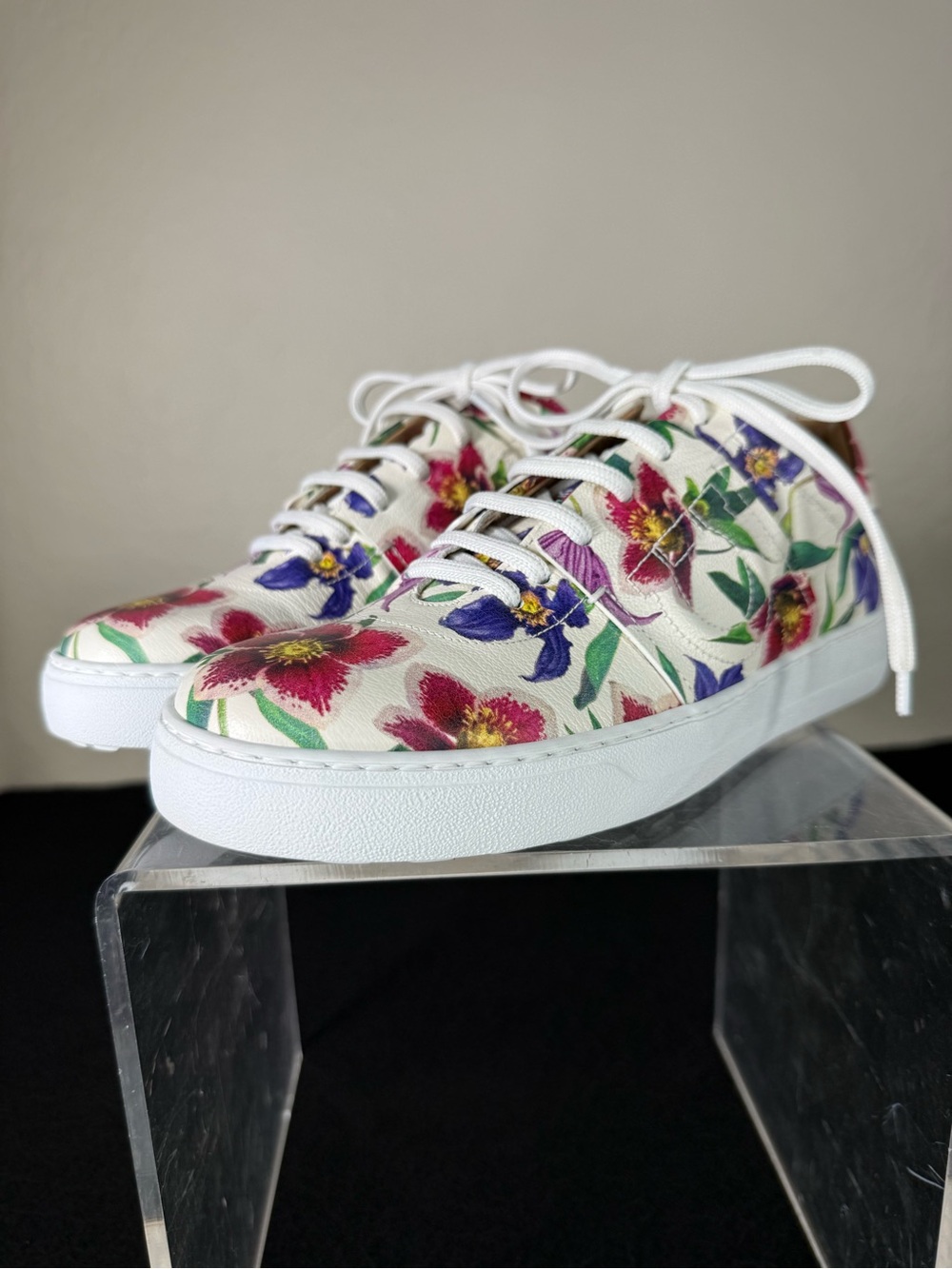 Salvatore Ferragamo Fasano Floral Leather Lace Up Shoes Sneakers Size 8.5
